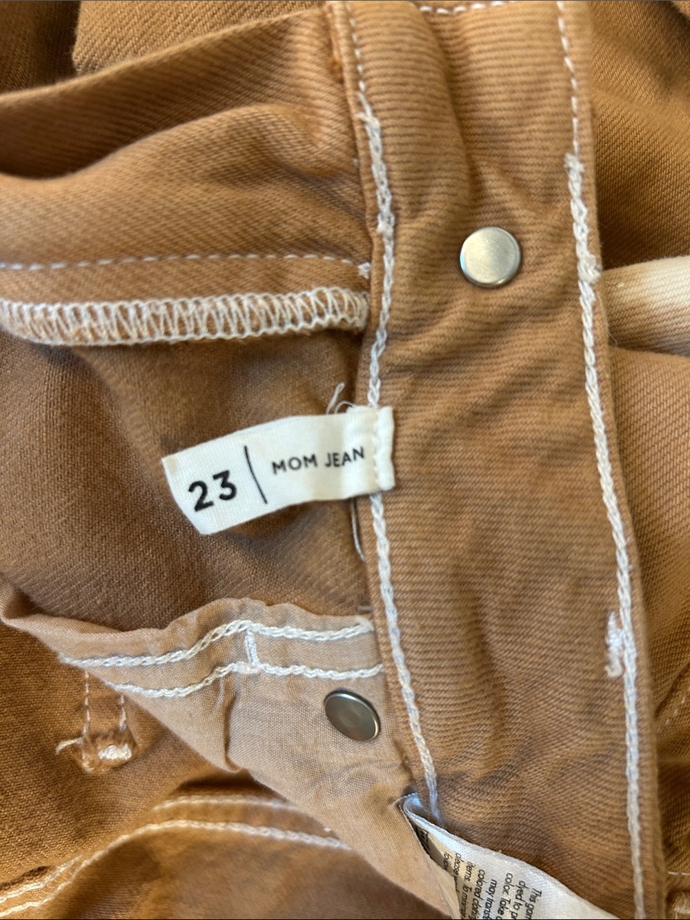 Brown Mom Jeans with Bleached Paterns - Picture 3 of 5